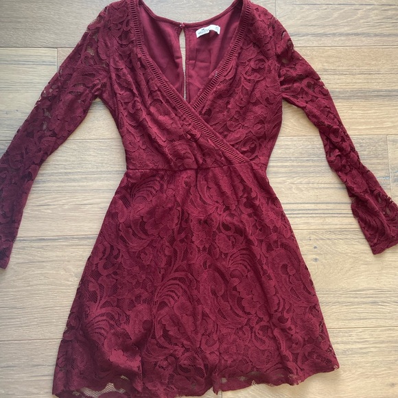 Hollister Lace Mini Dress - Picture 1 of 2